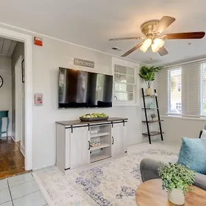 https://light-bright-quaint-downtown-dunedin-bungalow.hotelstampa.org