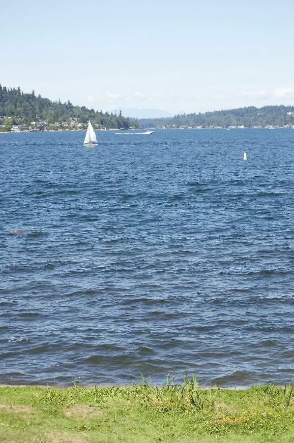 Water View Home Seattle Apartment